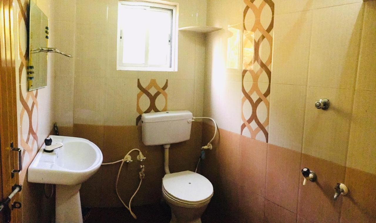 Hari Om Hotell Gokarna  Rum bild